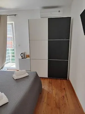 Adria Bed and Breakfast